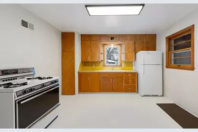 509 14th Avenue SW, Austin, MN 55912 - Photo 10