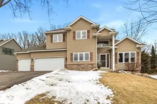 13546 Flint Ln, Apple Valley, MN 55124 - Photo 2