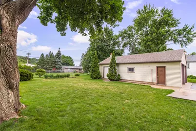 1020 McCammon Avenue, Saint Paul Park, MN 55071 - Photo 4