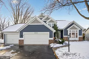 10005 Antrim Ct, Woodbury, MN 55129 - Photo 2