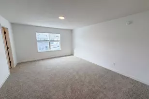 3022 Basswood St, Little Canada, MN 55117 - Photo 18