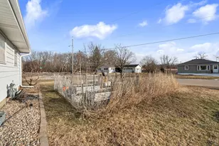 1103 18th St NE, Austin, MN 55912 - Photo 16