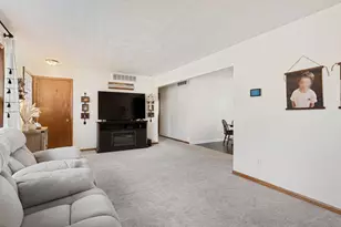 1103 18th St NE, Austin, MN 55912 - Photo 18
