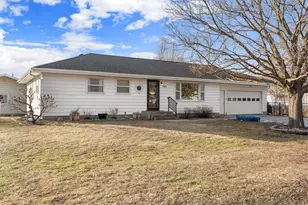 1103 18th St NE, Austin, MN 55912 - Photo 4