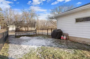 1103 18th St NE, Austin, MN 55912 - Photo 12