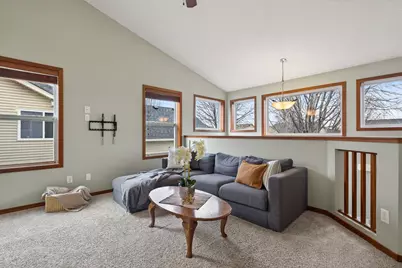 216 Arabian Avenue W, Shakopee, MN 55379 - Photo 6