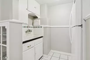 1735 Randolph Ave, Saint Paul, MN 55105 - Photo 18