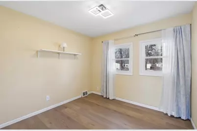 8704 Crest Road, Bloomington, MN 55425 - Photo 14