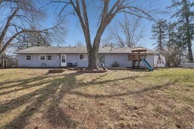 8704 Crest Road, Bloomington, MN 55425 - Photo 22