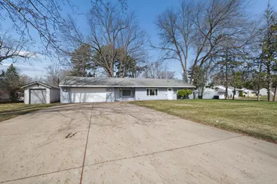 8704 Crest Road, Bloomington, MN 55425 - Photo 20