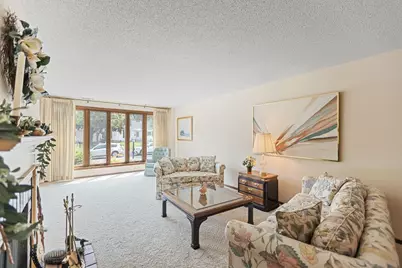 5100 France Avenue S #105, Edina, MN 55410 - Photo 4