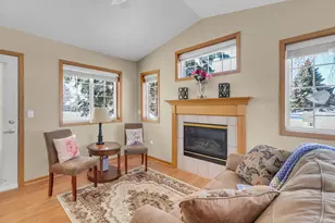 8568 Stratford Ln, Brooklyn Park, MN 55443 - Photo 6