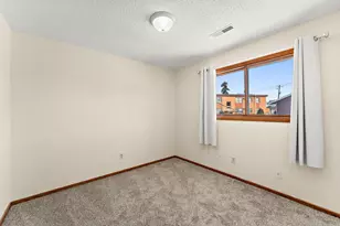 1401 Prosperity Ave, Saint Paul, MN 55106 - Photo 12