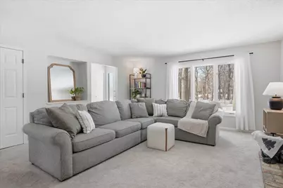 140 Birnamwood Drive, Burnsville, MN 55337 - Photo 4