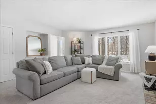 140 Birnamwood Dr, Burnsville, MN 55337 - Photo 4