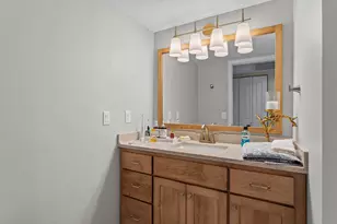 7500 Edinborough Way, Edina, MN 55435 - Photo 20