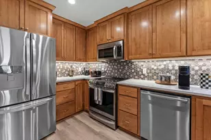 7500 Edinborough Way, Edina, MN 55435 - Photo 10