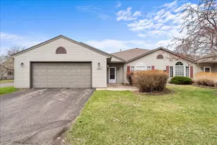 1344 Carriage Dr, Hudson, WI 54016 - Photo 2