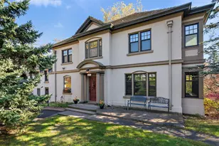 124 N Hawthorne Rd, Duluth, MN 55812 - Photo 2