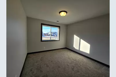 370 Horizon Drive, Le Center, MN 56057 - Photo 8