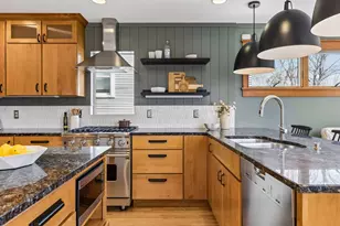 1060 Lincoln Ave, Saint Paul, MN 55105 - Photo 16