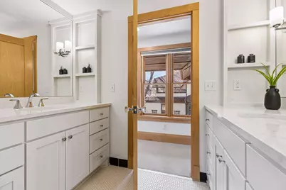 1060 Lincoln Avenue, Saint Paul, MN 55105 - Photo 26