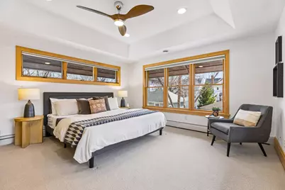 1060 Lincoln Avenue, Saint Paul, MN 55105 - Photo 24