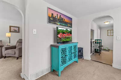 176 Hanson Road, Mahtomedi, MN 55115 - Photo 12