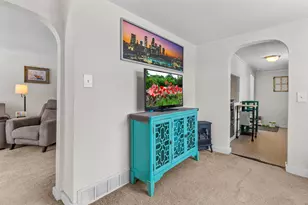 176 Hanson Rd, Mahtomedi, MN 55115 - Photo 12