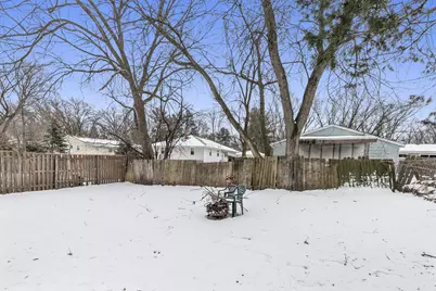 176 Hanson Road, Mahtomedi, MN 55115 - Photo 24