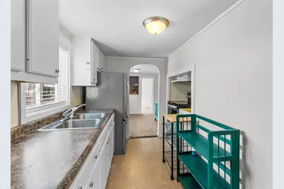 176 Hanson Road, Mahtomedi, MN 55115 - Photo 14