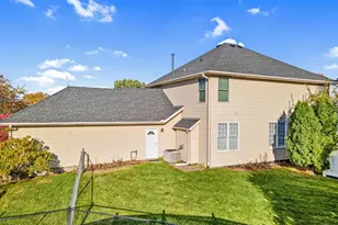 1883 Lochaven Dr, Woodbury, MN 55125 - Photo 6