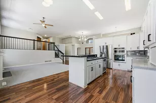 7424 Taylor Dr, Savage, MN 55378 - Photo 8