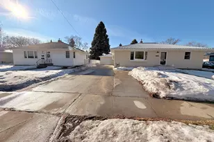 1819 6th St S, Moorhead, MN 56560 - Photo 2
