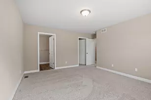 20646 Gosford Way, Lakeville, MN 55044 - Photo 32