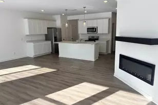 4760 Airlake Curv, Woodbury, MN 55129 - Photo 2