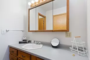 213 6th St, Kenyon, MN 55946 - Photo 16