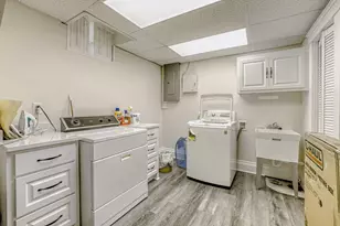 3115 E Bde Maka Ska Pkwy, Minneapolis, MN 55408 - Photo 24