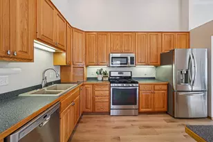 6112 Creek Line Dr, Minnetonka, MN 55345 - Photo 14