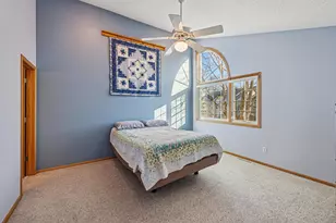 6112 Creek Line Dr, Minnetonka, MN 55345 - Photo 18