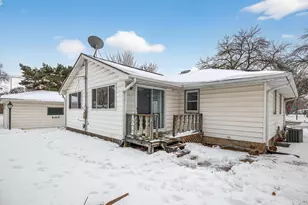 6706 Toledo Ave N, Brooklyn Center, MN 55429 - Photo 10