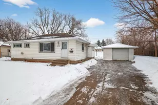 6706 Toledo Ave N, Brooklyn Center, MN 55429 - Photo 4