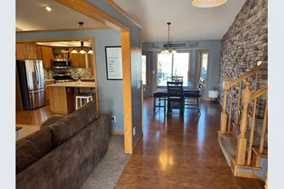 102 Meadowview Street, Marshall, MN 56258 - Photo 8