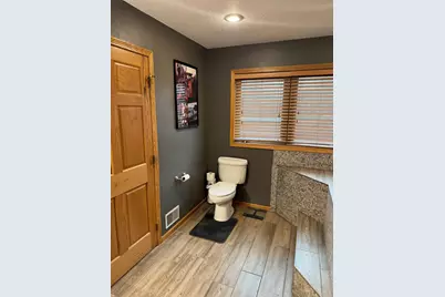 102 Meadowview Street, Marshall, MN 56258 - Photo 18