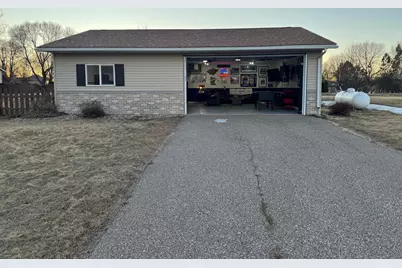 102 Meadowview Street, Marshall, MN 56258 - Photo 2