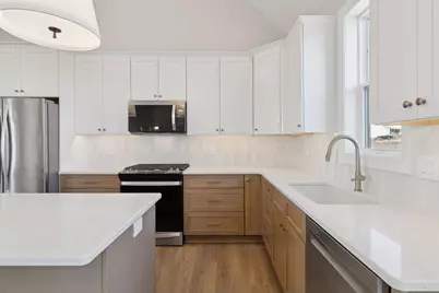 610 Field Point Street, Roberts, WI 54023 - Photo 10