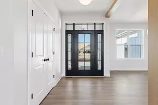 610 Field Point St, Roberts, WI 54023 - Photo 6