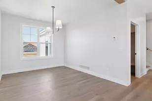 610 Field Point St, Roberts, WI 54023 - Photo 18