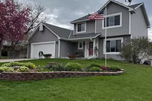 2610 Hydram Ave N, Oakdale, MN 55128 - Photo 1