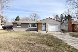 410 Galena St, Worthington, MN 56187 - Photo 1